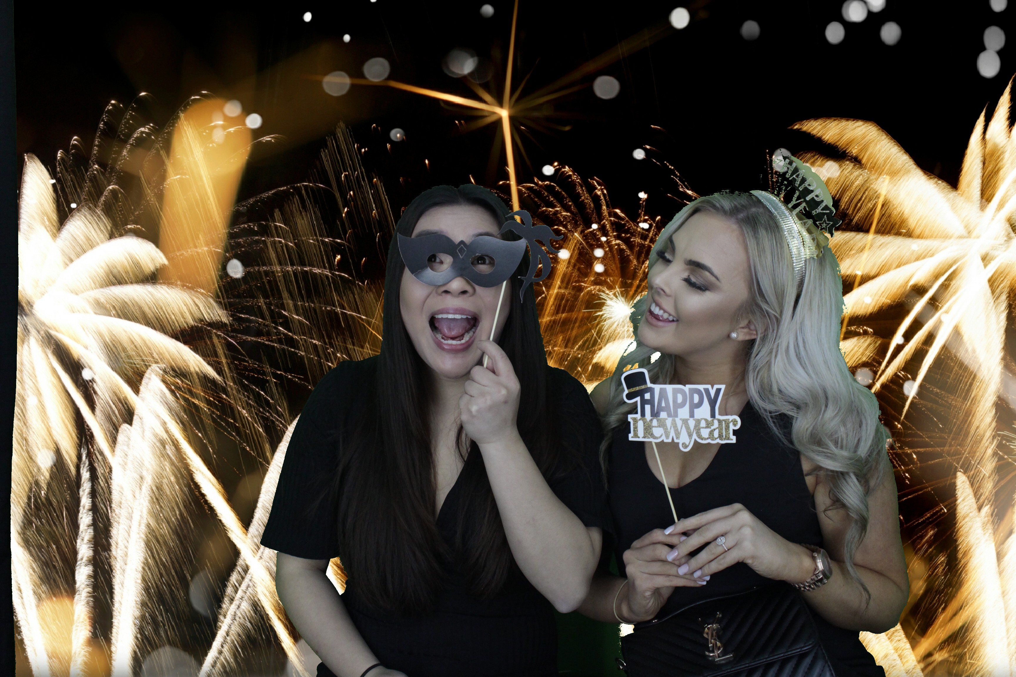 NYE Party | View more photos from the event at gallery.myphotoboothexperience.co.uk/u/MyPhotoBoothExperienceLtd/NYE-Party